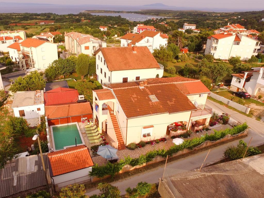 Apartments Bardak Liznjan Exterior photo